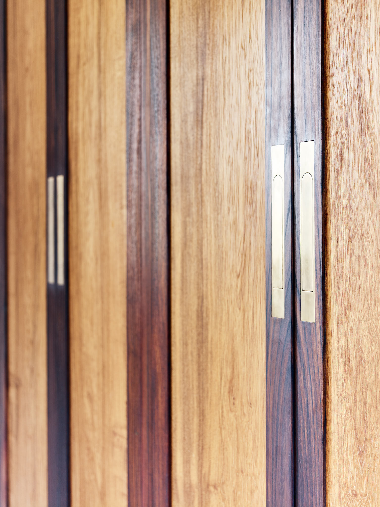 E16581 Alpa 056348 SCREEN